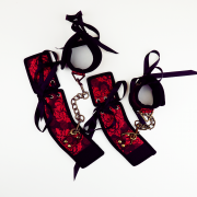 Бдсм и фетиш изделия для пары